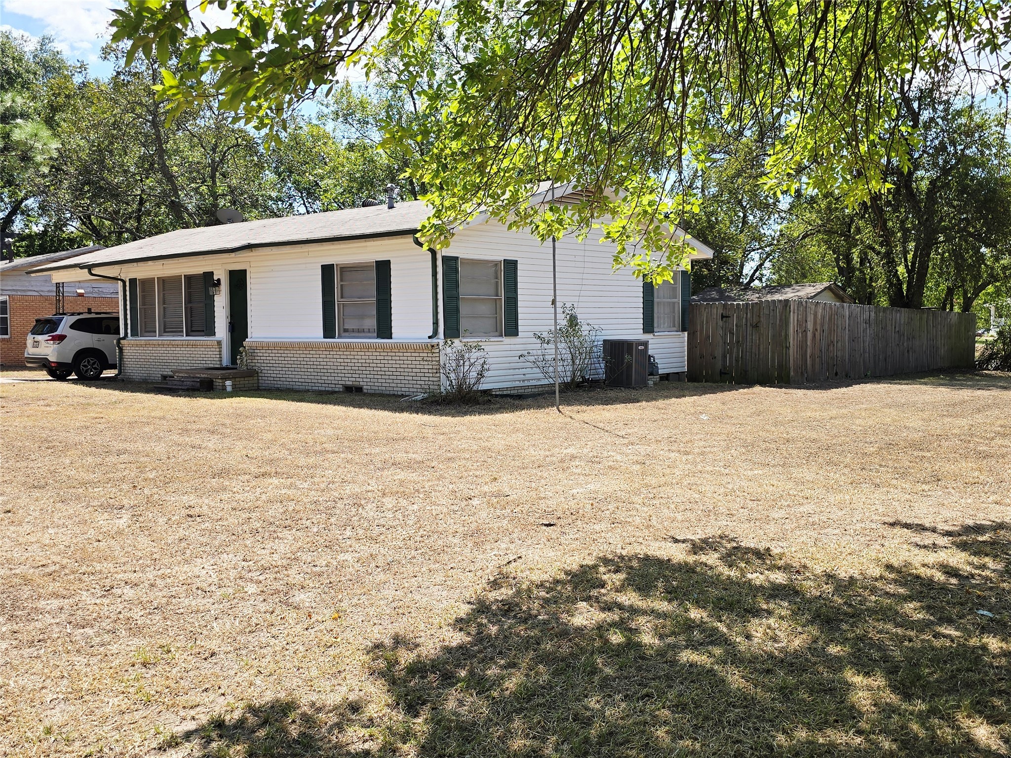 525 Maple Street Commerce TX 75428