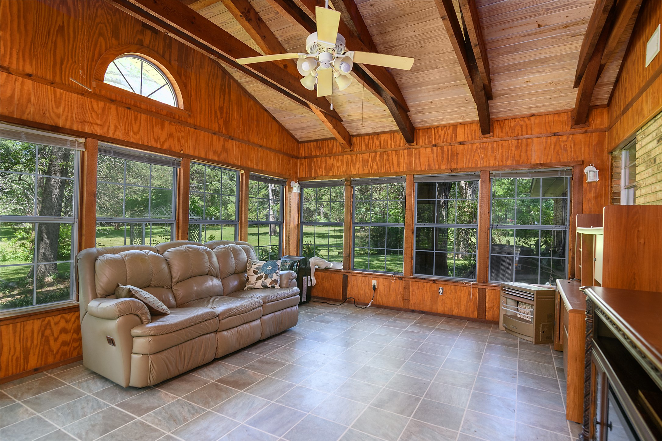 802 Caddo Lease Mooringsport LA 71060