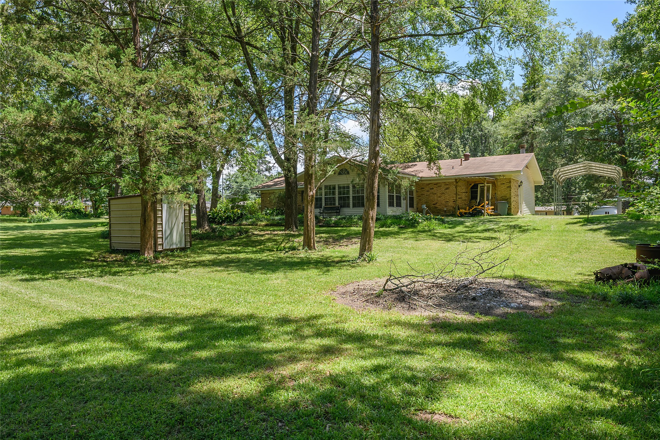 802 Caddo Lease Mooringsport LA 71060