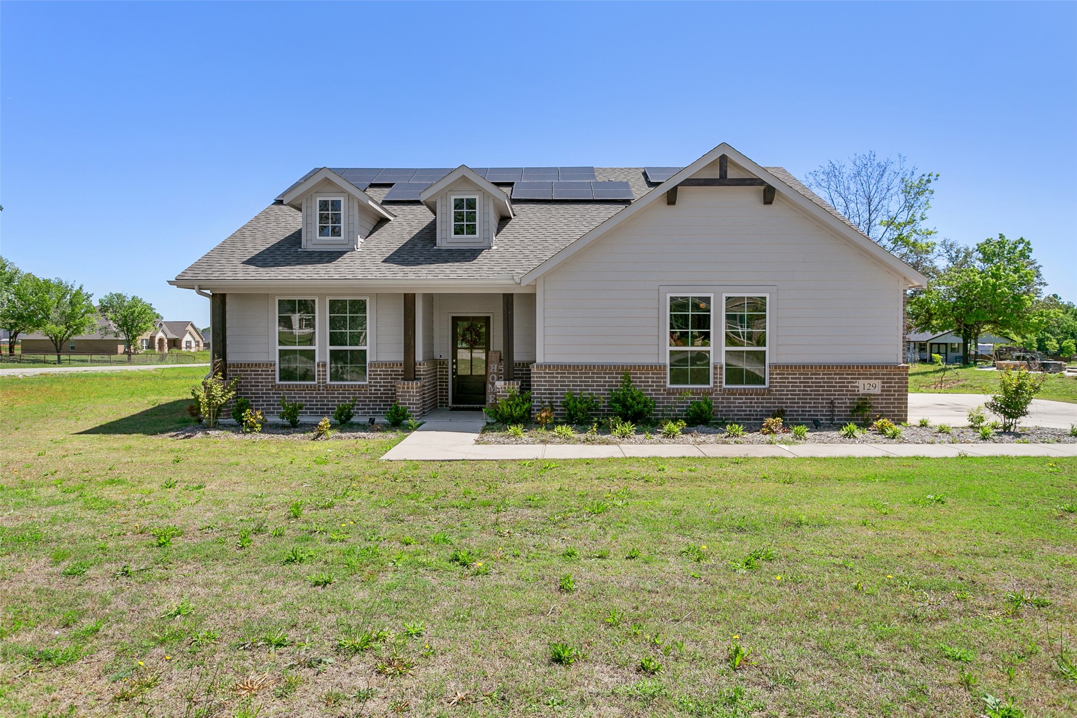 129 Cooper Court Springtown TX 76082