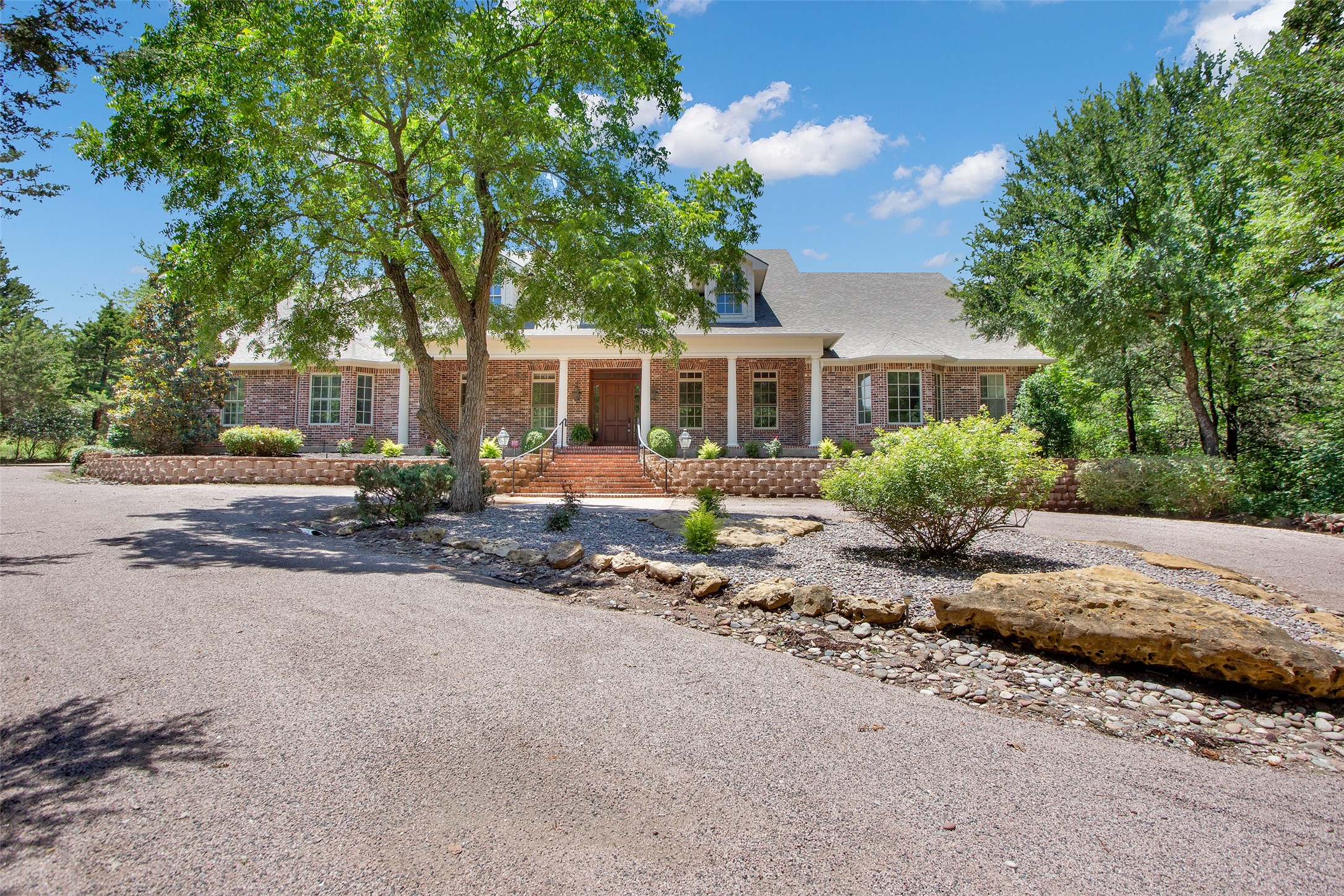 48 Summit Oaks Circle Denison TX 75020