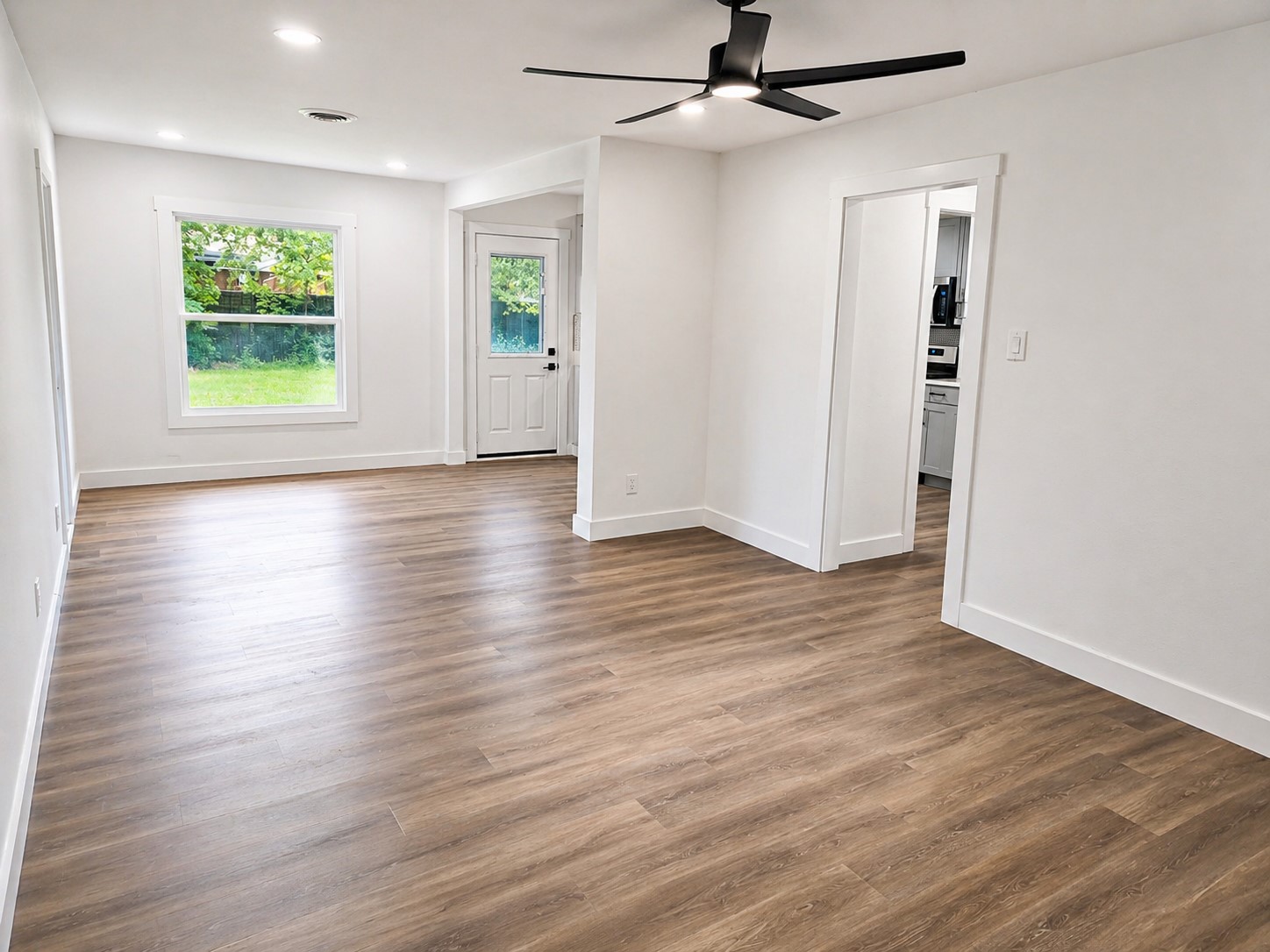 3217 Santa Teresa Avenue Dallas TX 75228