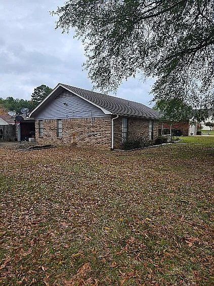 9 Hidalgo Circle Wake Village TX 75501