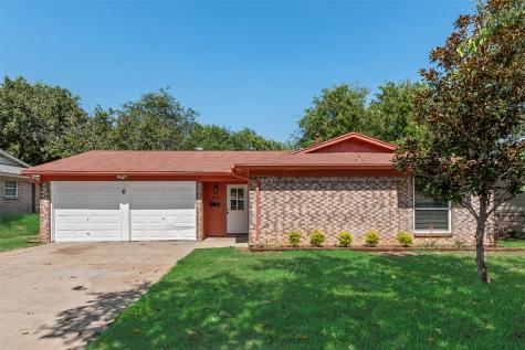 413 Wallace Drive Crowley TX 76036