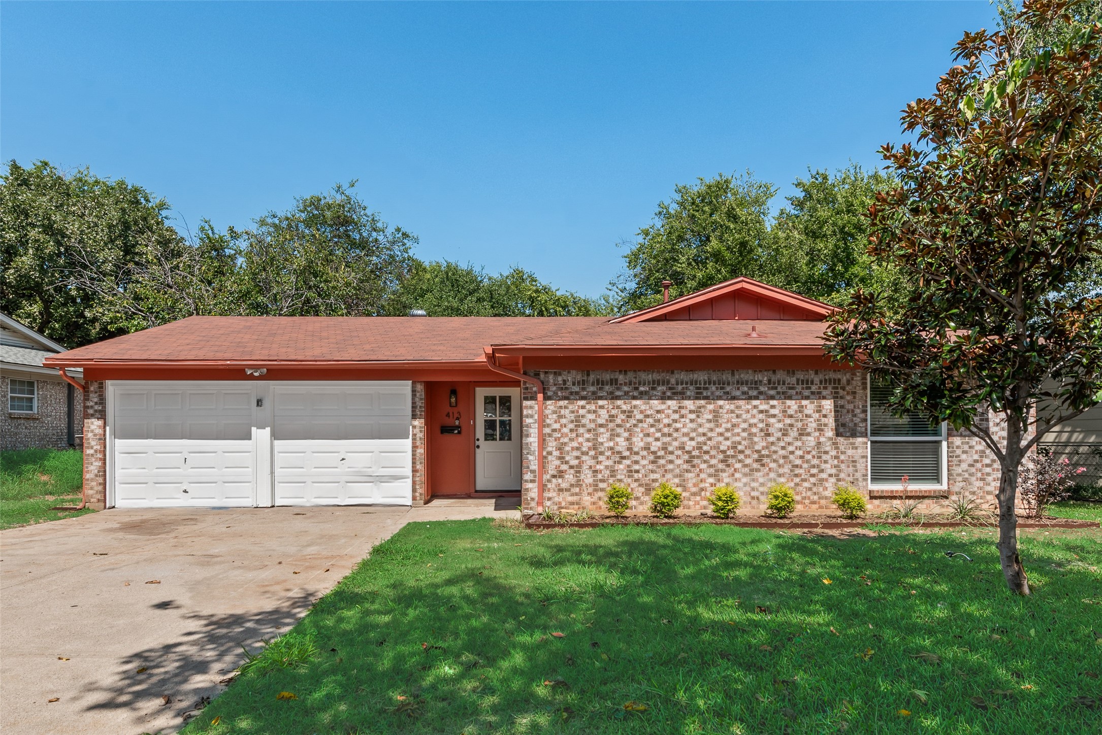413 Wallace Drive Crowley TX 76036