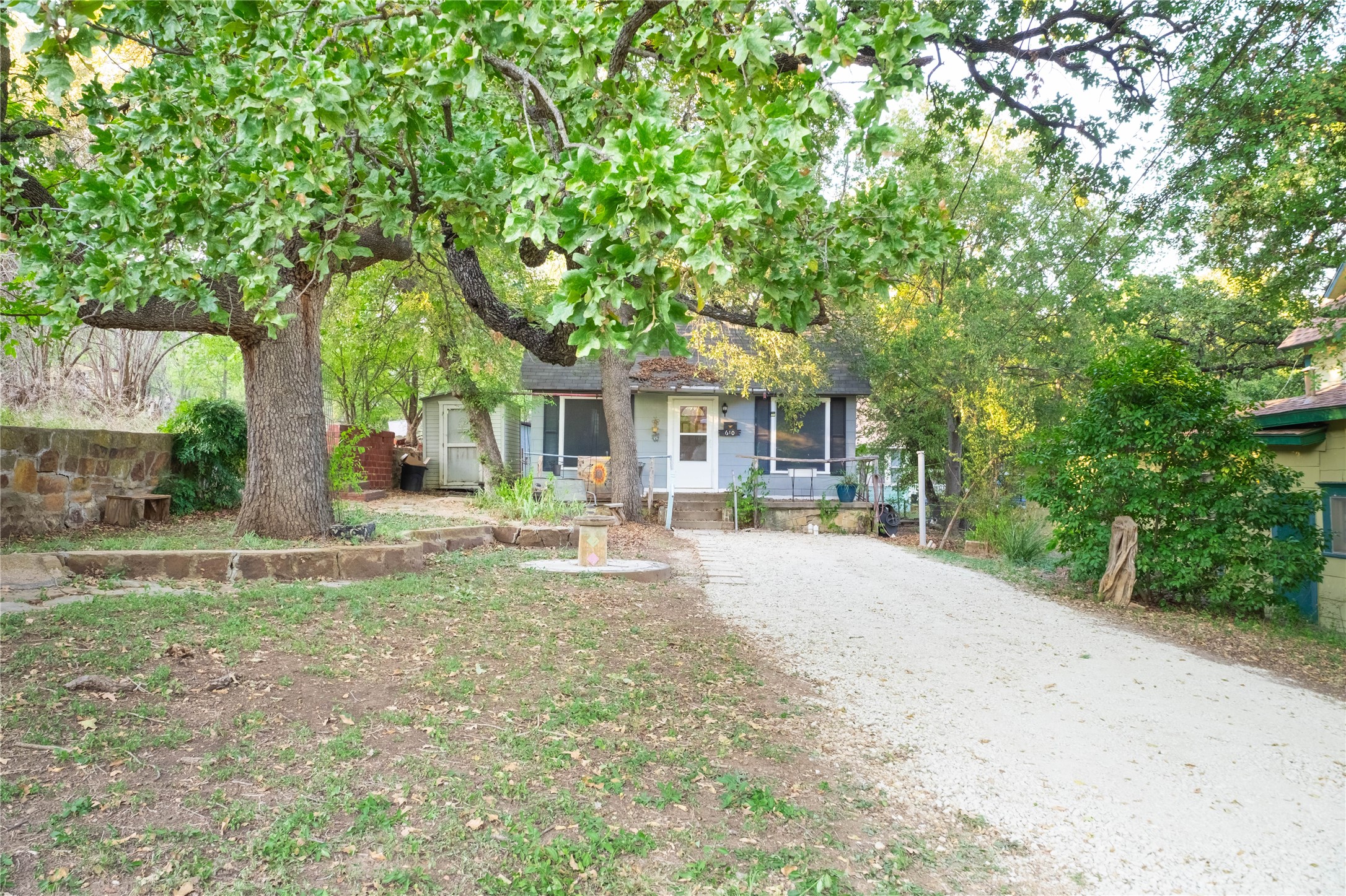 610 NW 8th Street Mineral Wells TX 76067