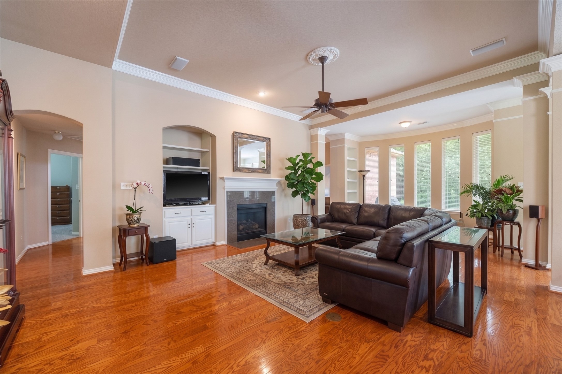 6211 Parkside Drive Arlington TX 76001