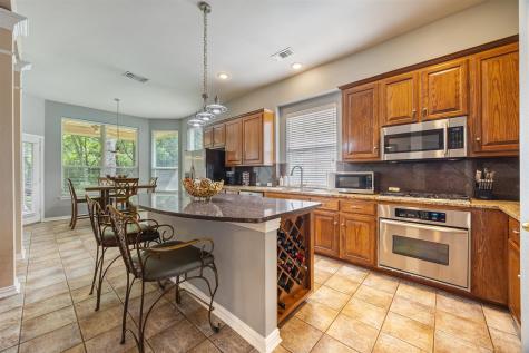 6211 Parkside Drive Arlington TX 76001