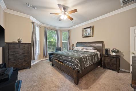 6211 Parkside Drive Arlington TX 76001
