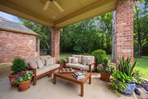 6211 Parkside Drive Arlington TX 76001