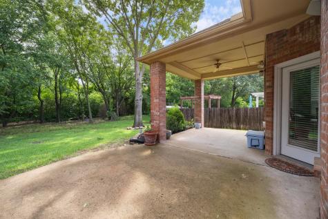 6211 Parkside Drive Arlington TX 76001