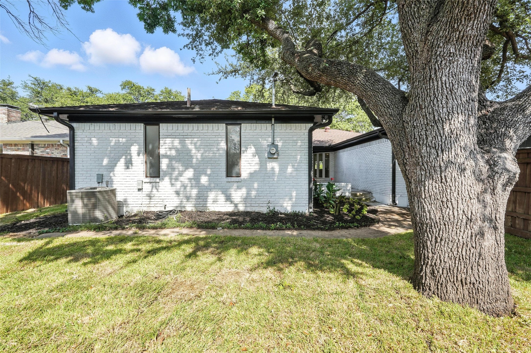 4303 Blackheath Road Dallas TX 75227