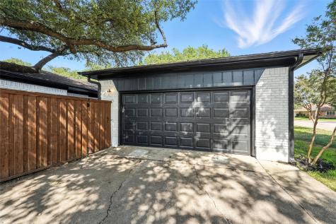 4303 Blackheath Road Dallas TX 75227