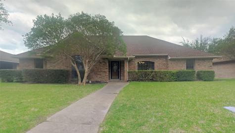 2721 Cladius Drive Grand Prairie TX 75052