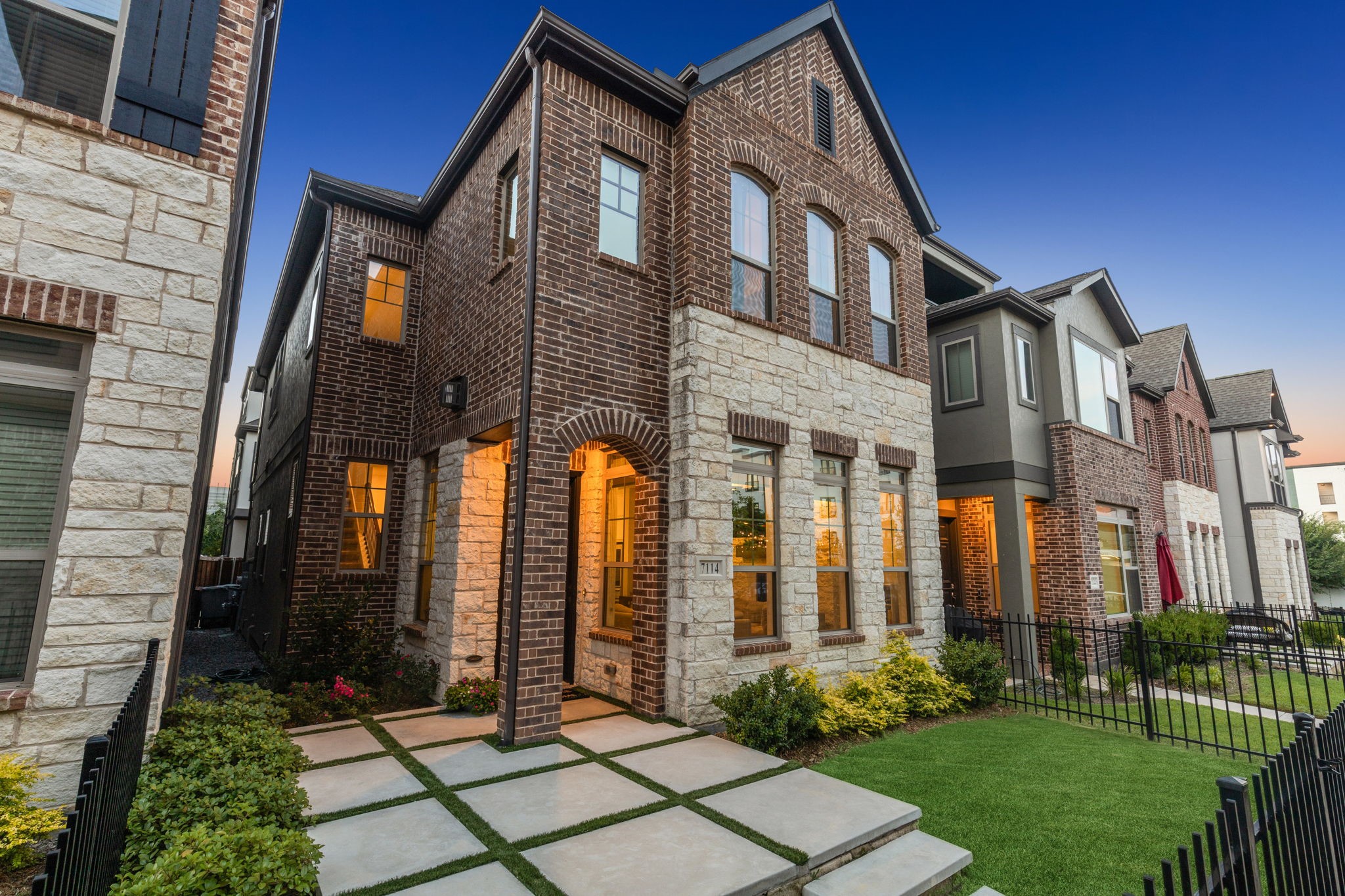 7114 Laurel Ridge Dallas TX 75231
