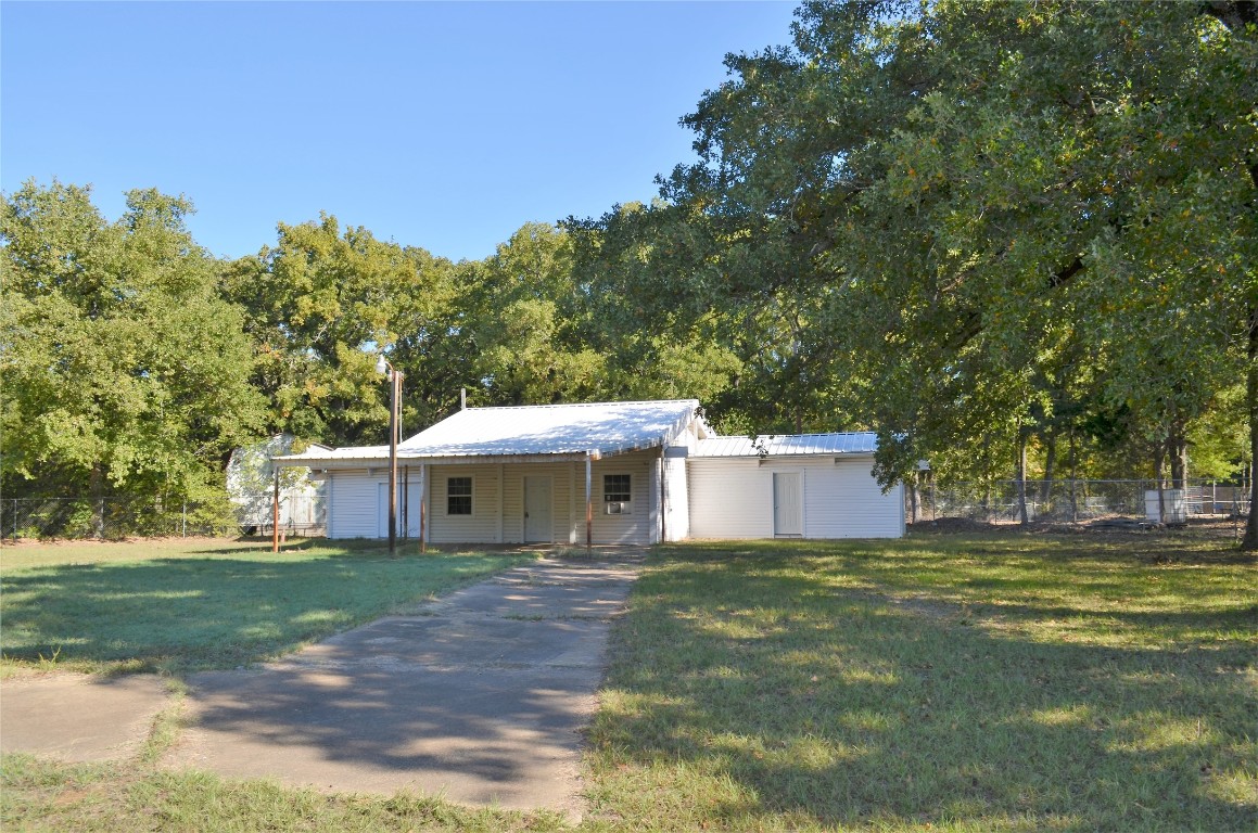 169 Golden Oaks Drive Mabank TX 75156