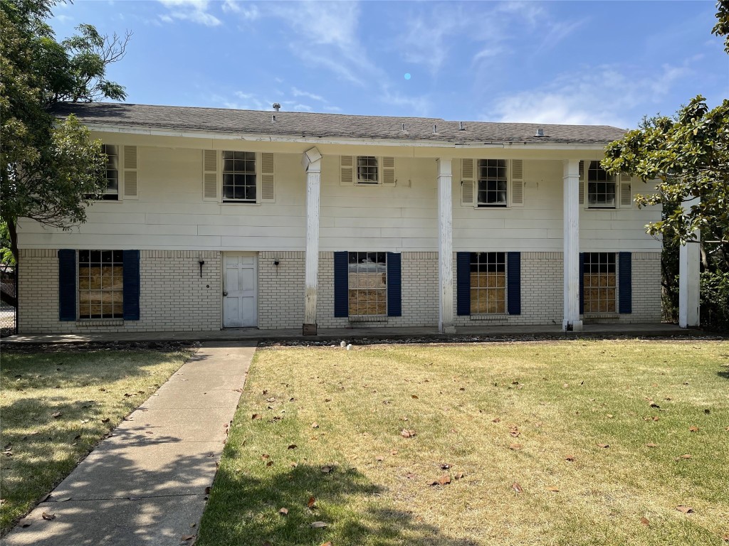 4064 High Summit Drive Dallas TX 75244