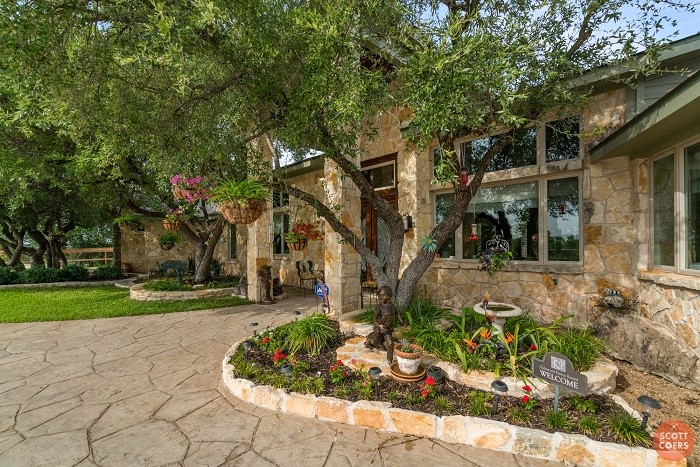 5955 County Road 292 Early TX 76802