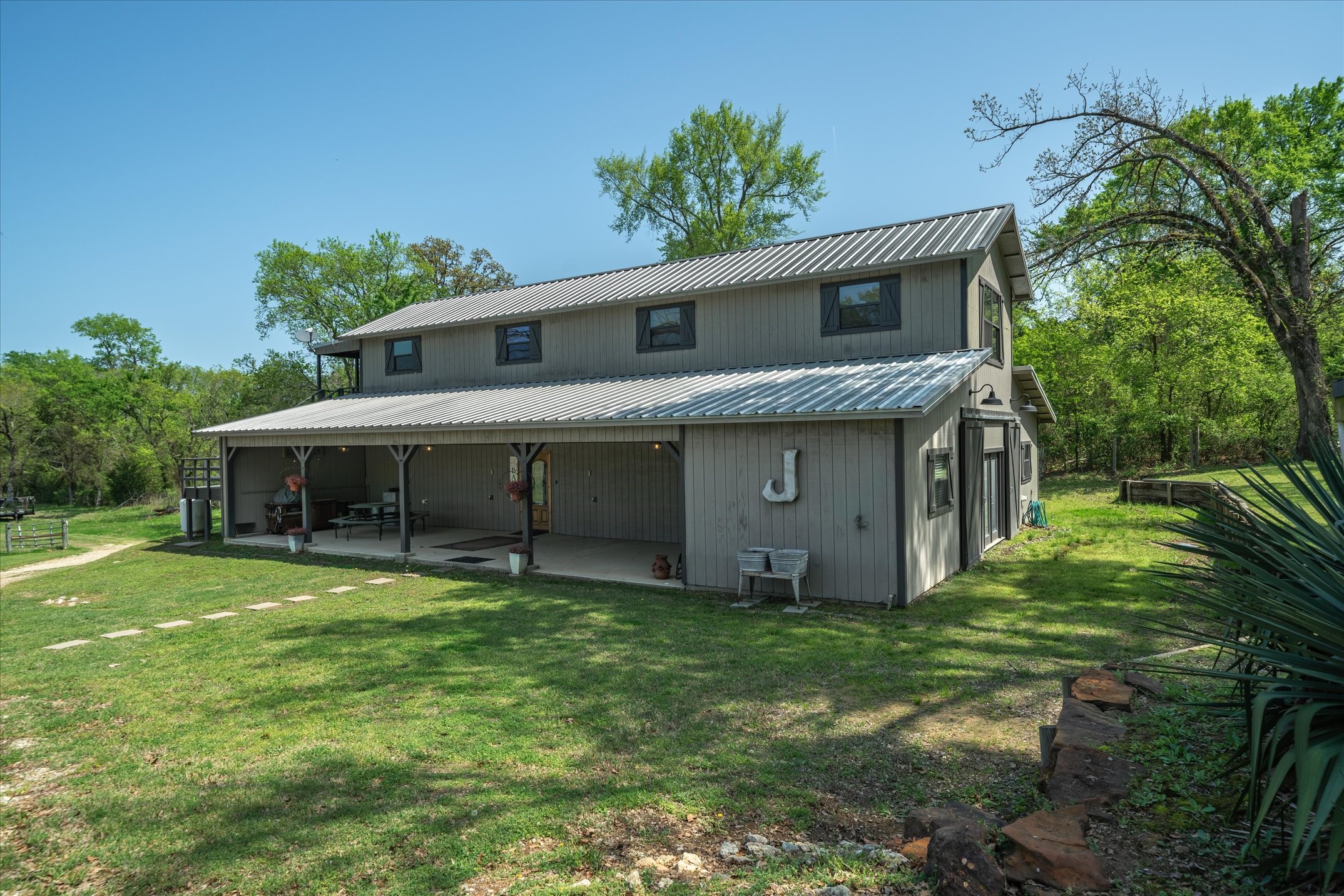 902 Vz County Road 3710 Edgewood TX 75117