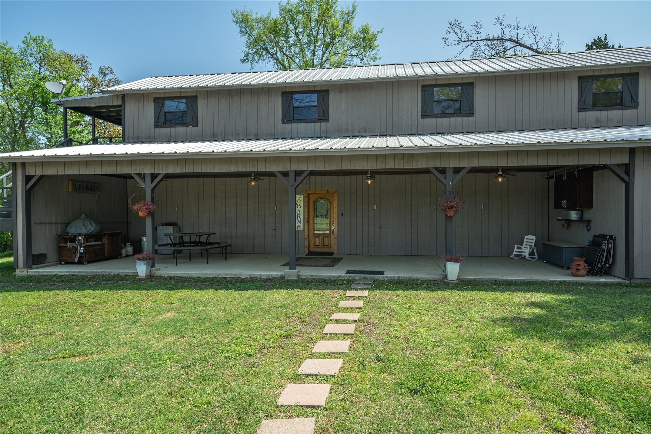 902 Vz County Road 3710 Edgewood TX 75117