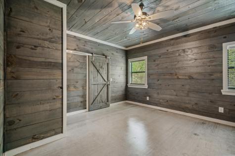 902 Vz County Road 3710 Edgewood TX 75117