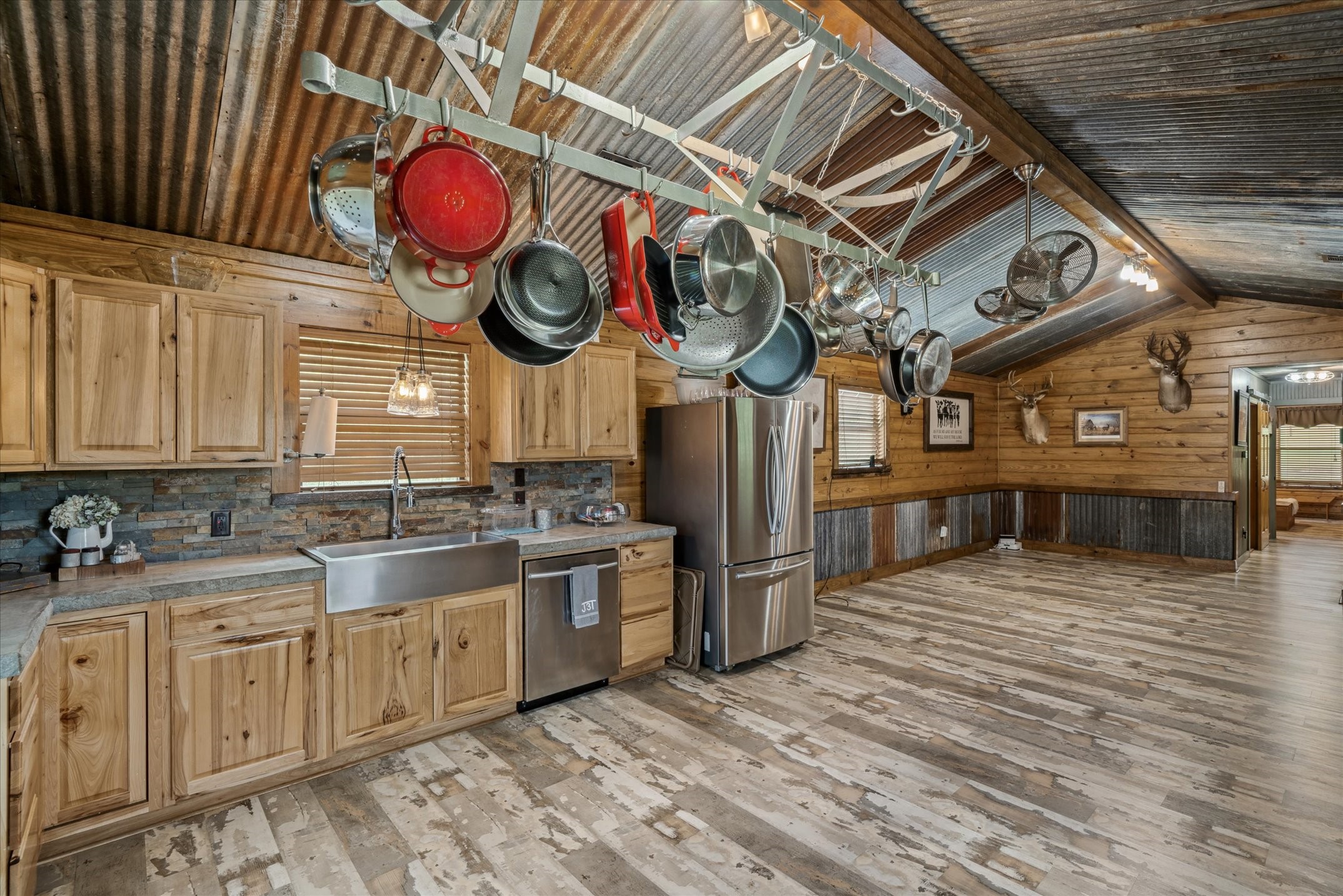 902 Vz County Road 3710 Edgewood TX 75117
