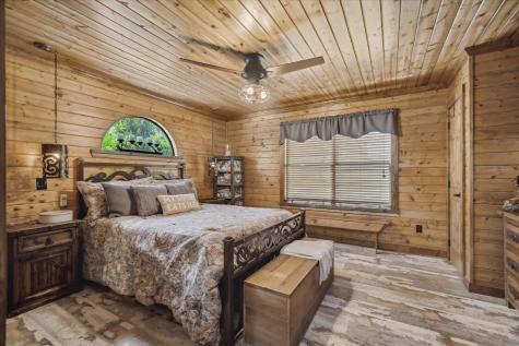 902 Vz County Road 3710 Edgewood TX 75117