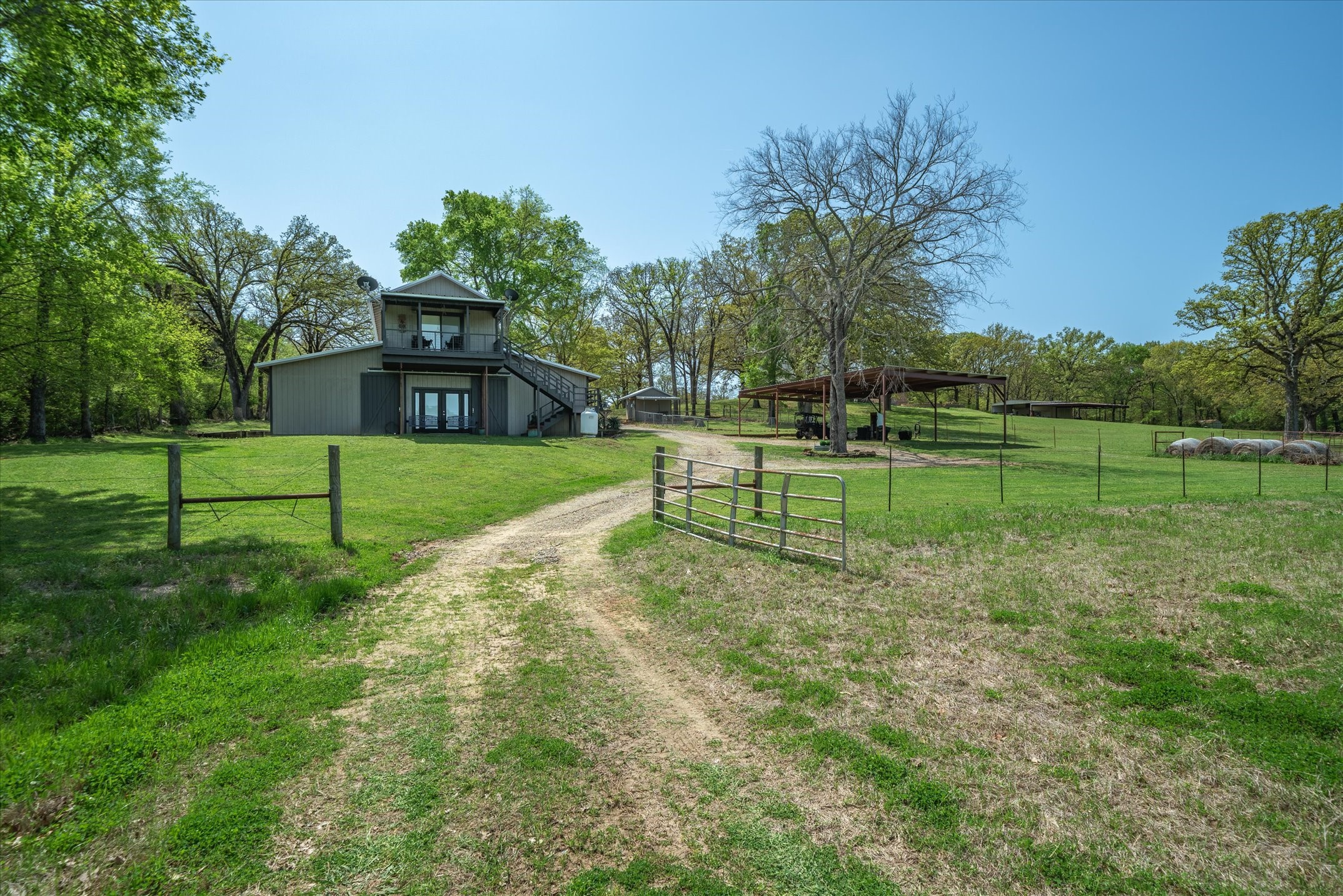 902 Vz County Road 3710 Edgewood TX 75117