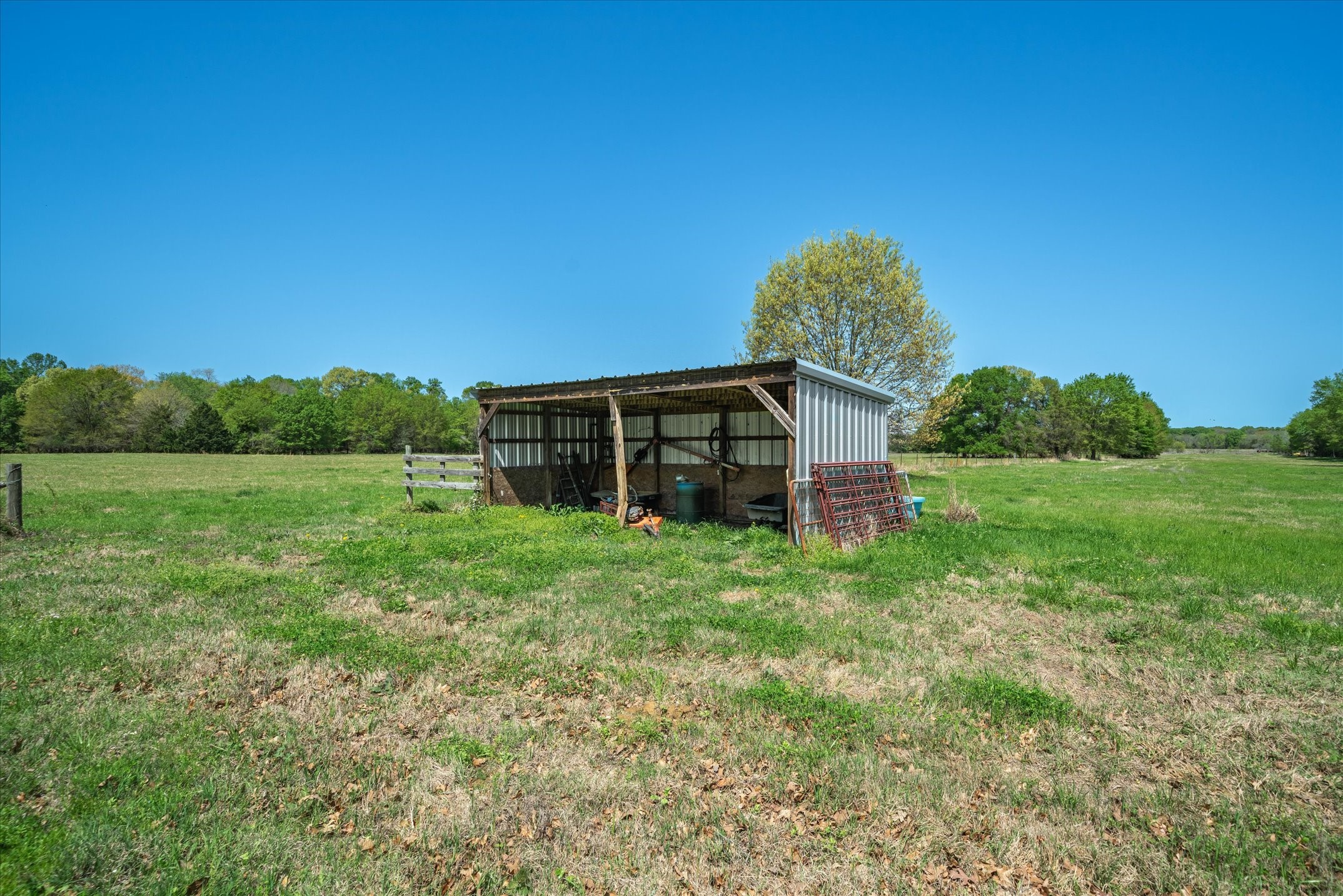 902 Vz County Road 3710 Edgewood TX 75117