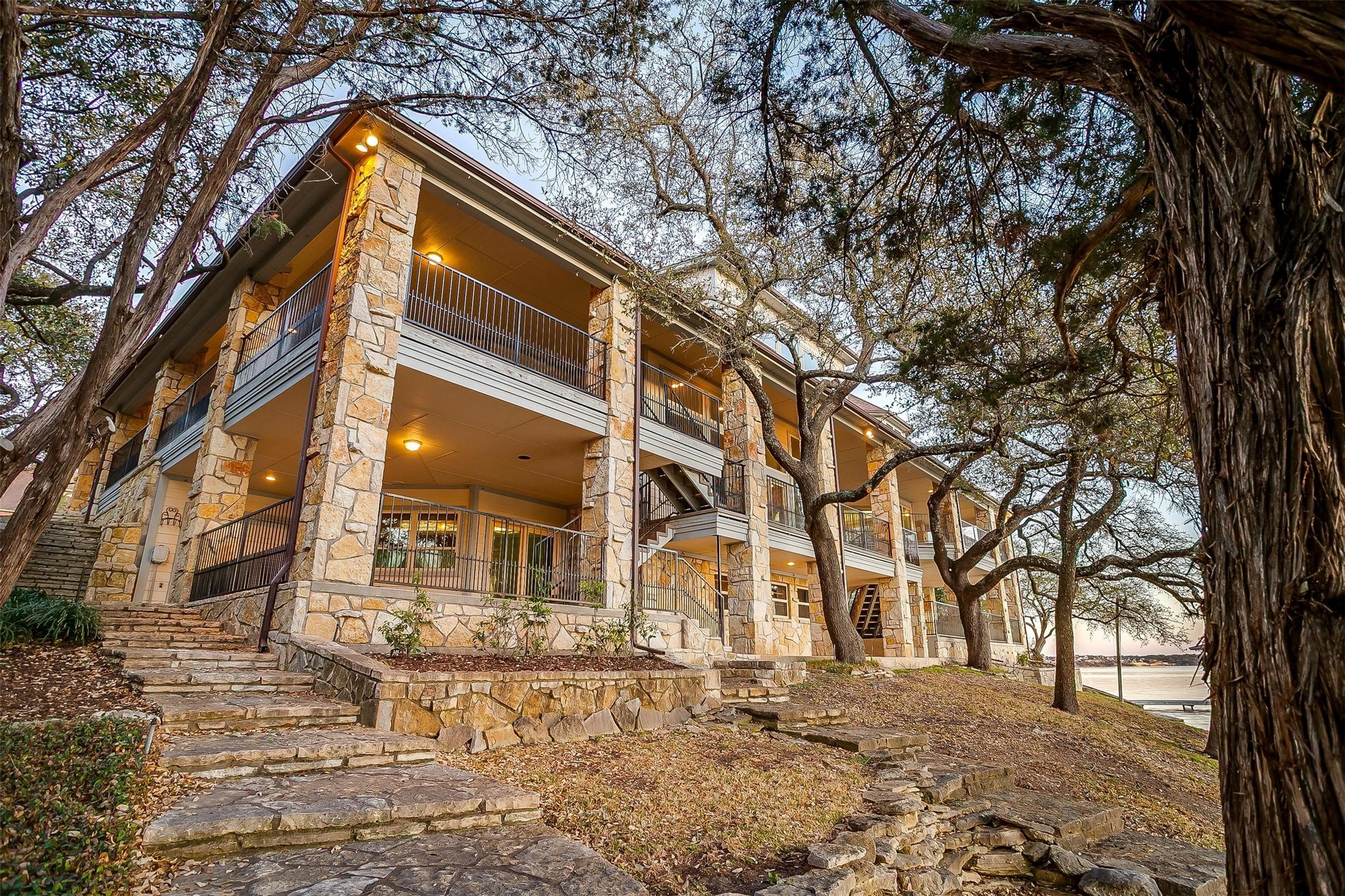 5010 Comanche Vista Court De Cordova TX 76049