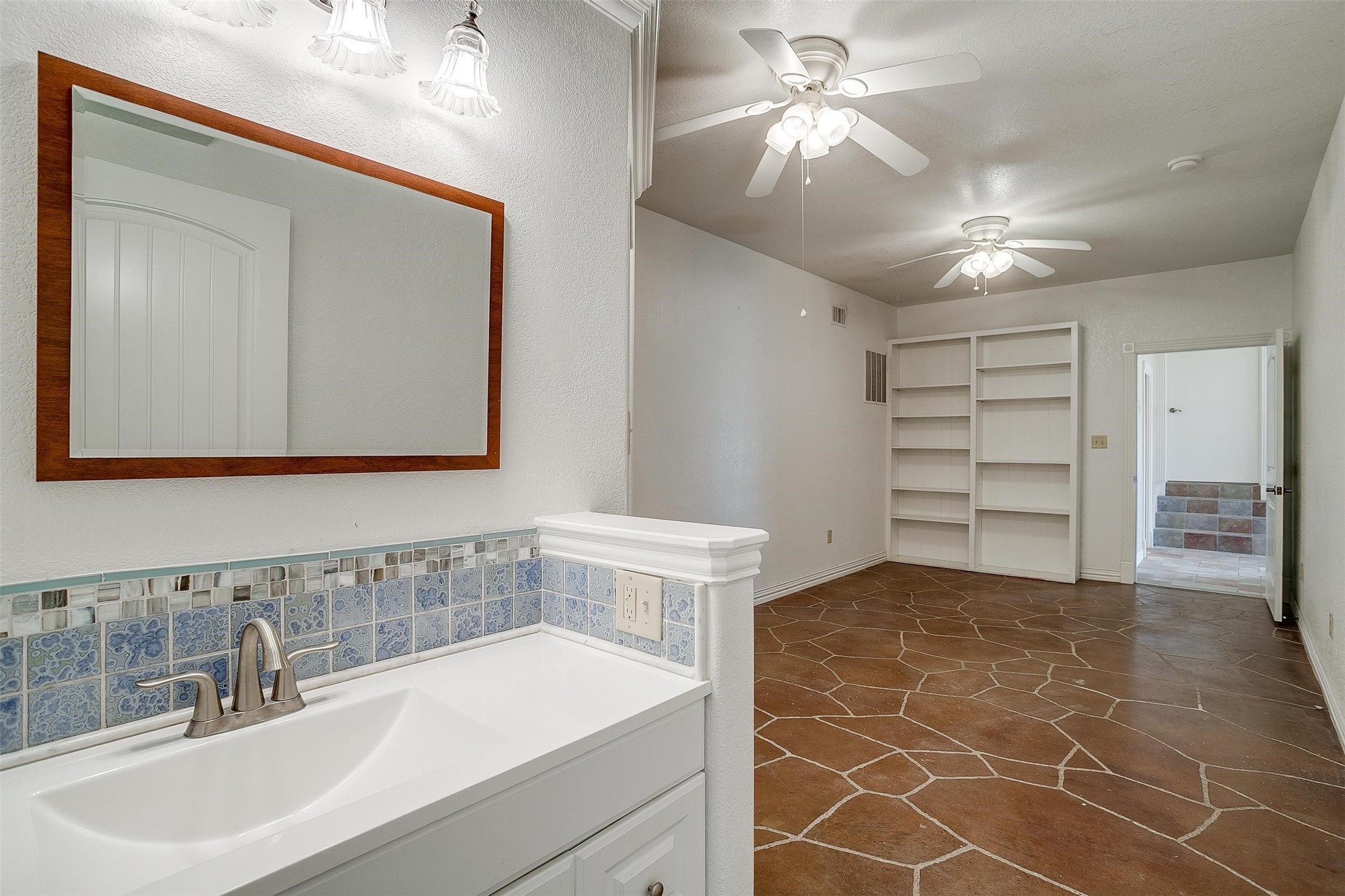 5010 Comanche Vista Court De Cordova TX 76049