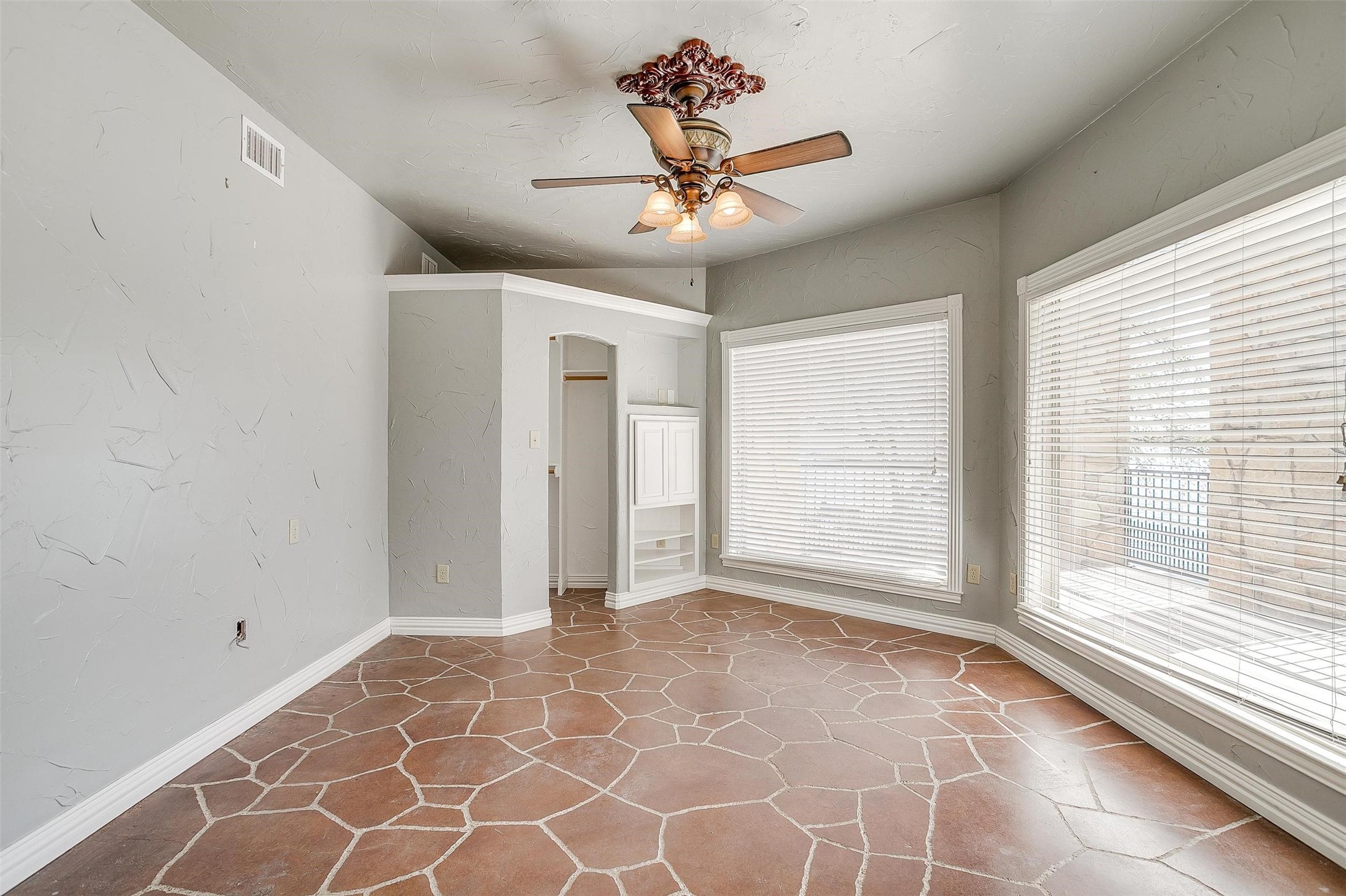 5010 Comanche Vista Court De Cordova TX 76049