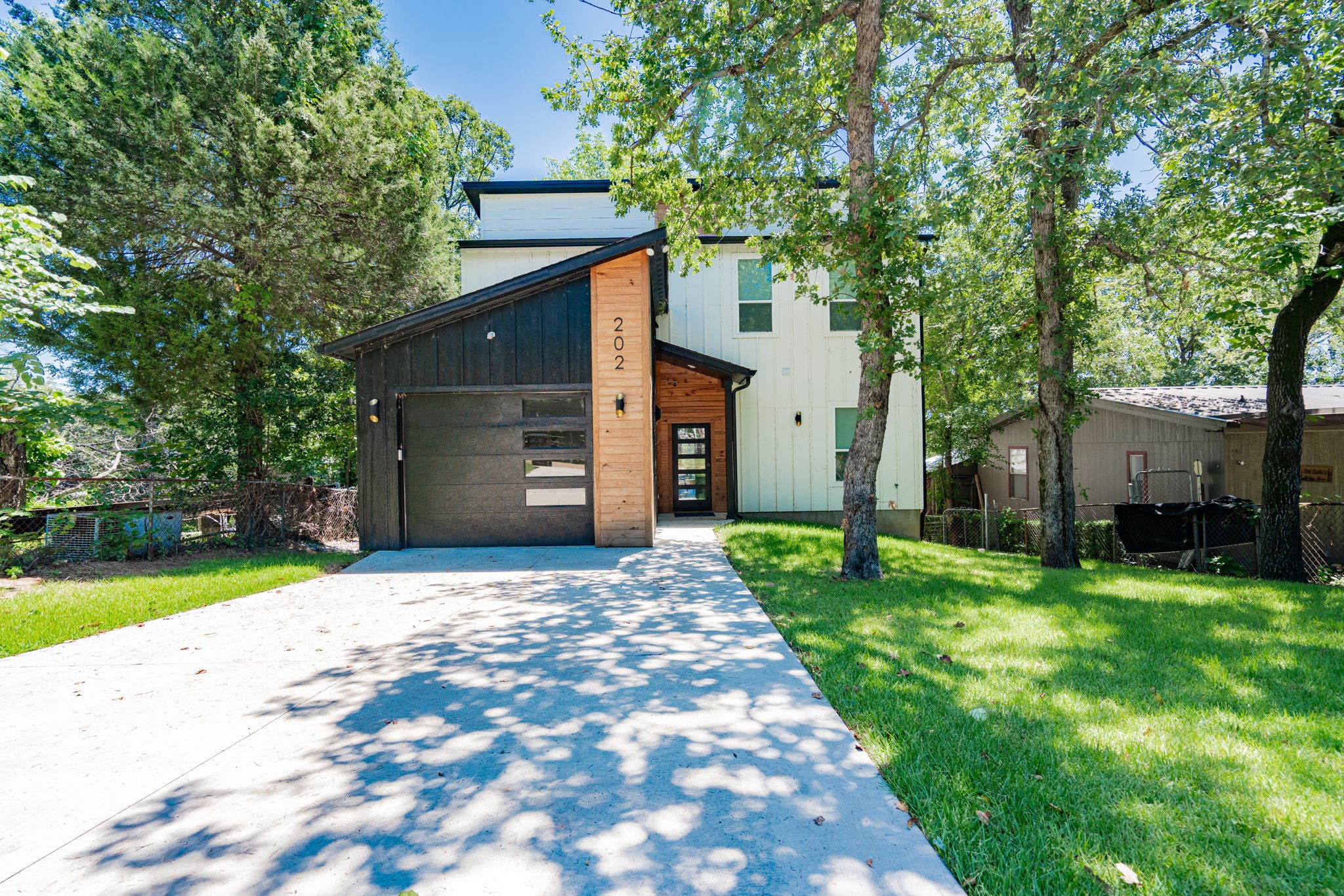 202 Sunray Street Mabank TX 75156