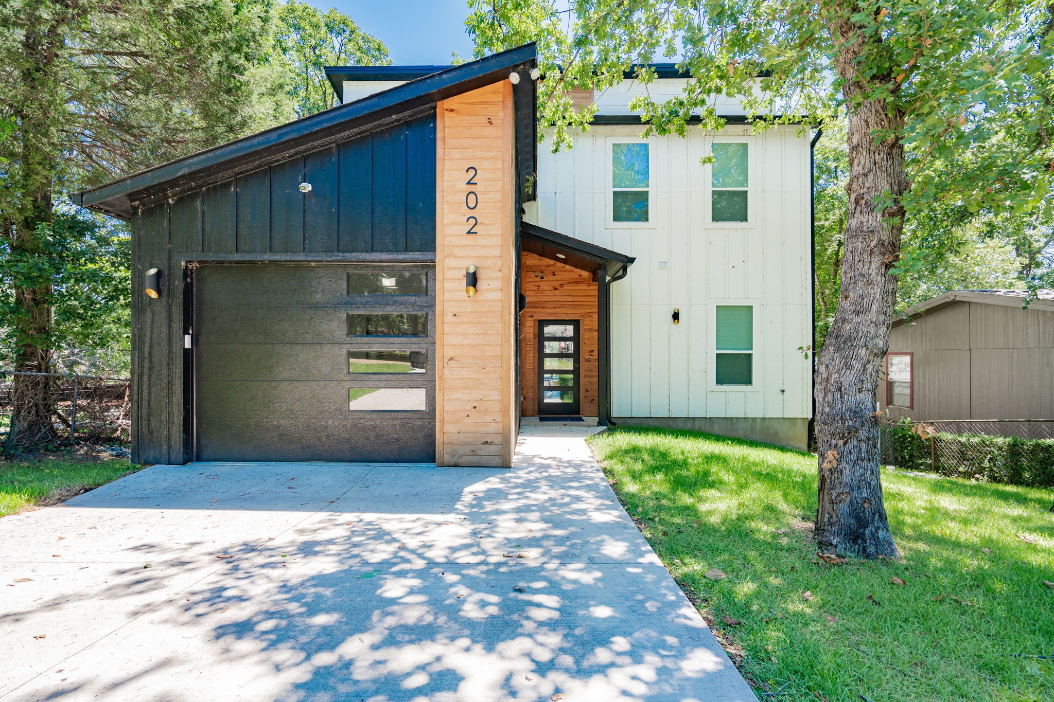 202 Sunray Street Mabank TX 75156