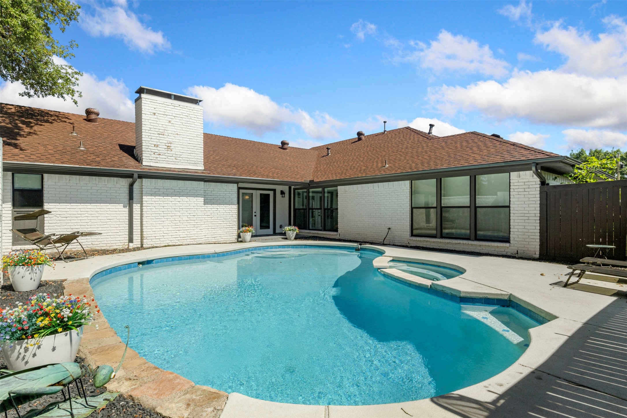 6626 Harvest Glen Drive Dallas TX 75248