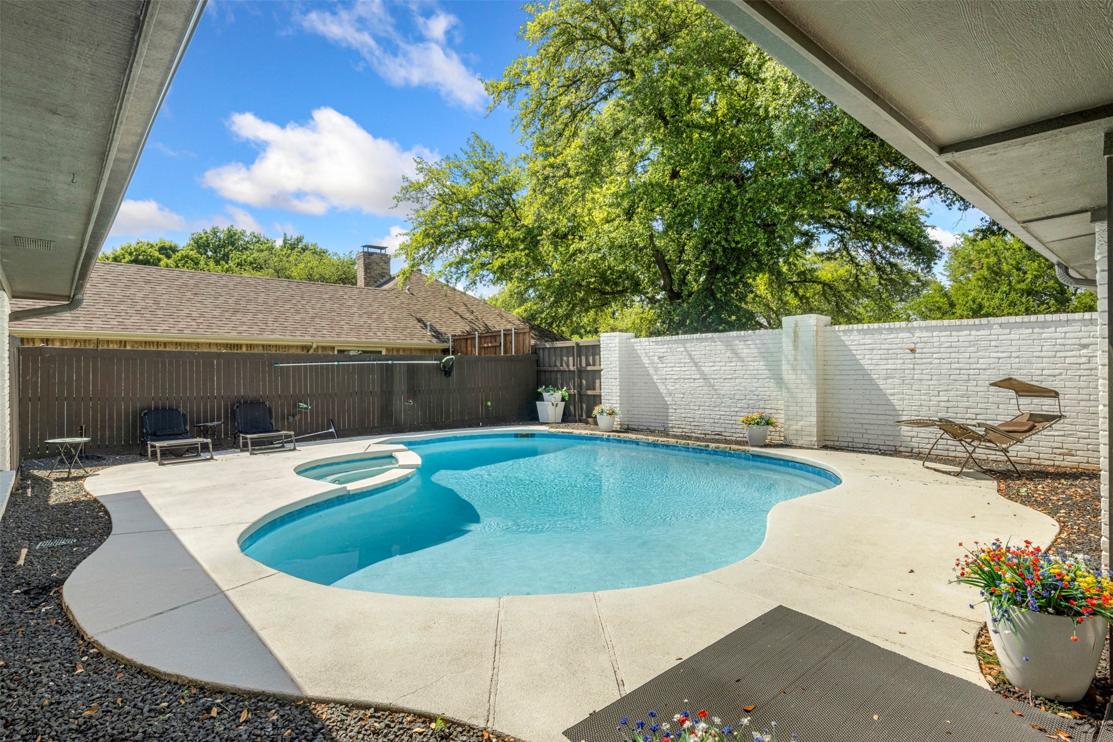 6626 Harvest Glen Drive Dallas TX 75248