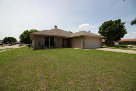 1306 Allante Court Euless TX 76040