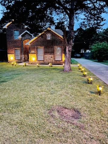 3835 Crepe Myrtle Lane Dallas TX 75233