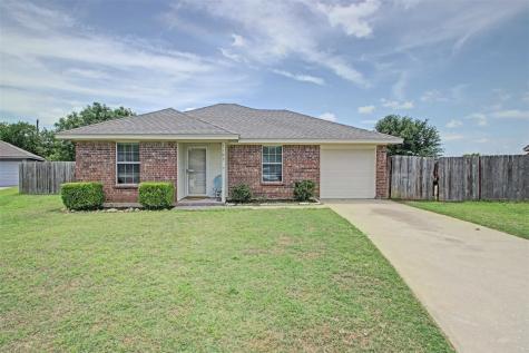 1103 Lynnwood Court Cleburne TX 76033