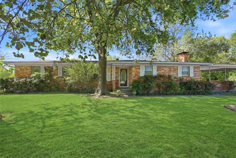 619 W Hayes Street Savoy TX 75479