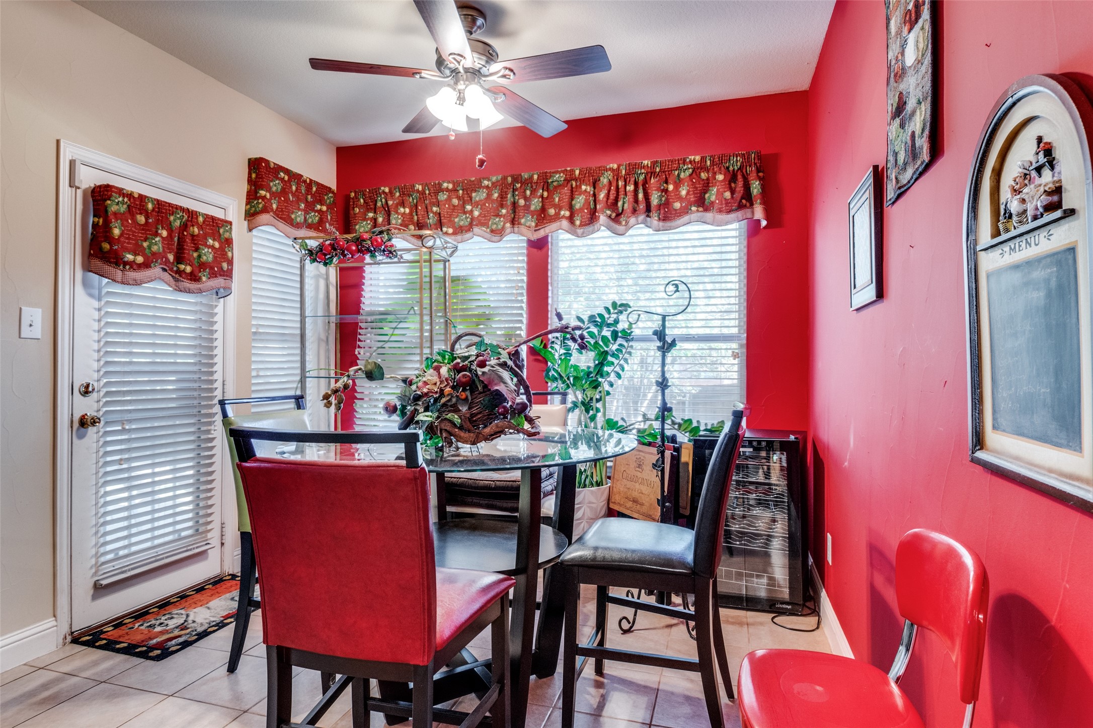 1610 Skyline Drive Garland TX 75043