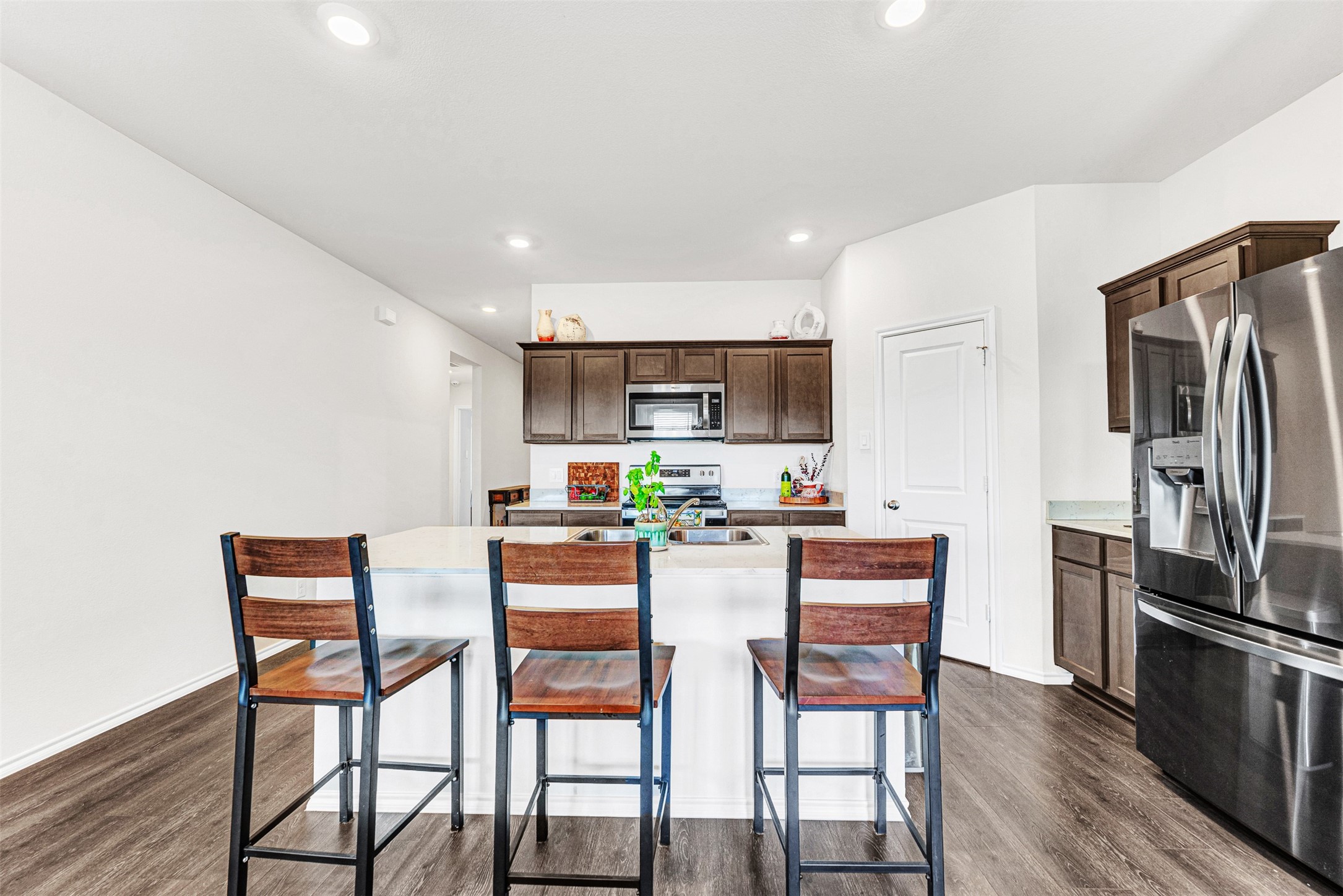 816 Glover Drive Aubrey TX 76227