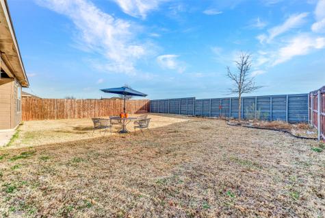 816 Glover Drive Aubrey TX 76227