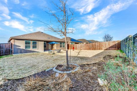 816 Glover Drive Aubrey TX 76227