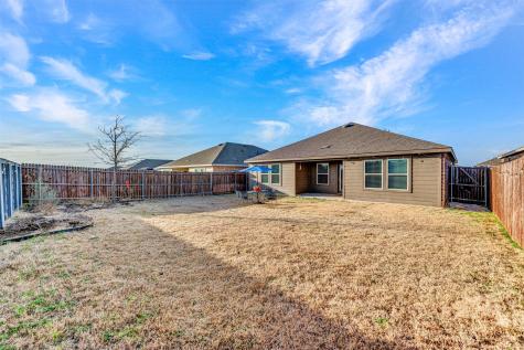 816 Glover Drive Aubrey TX 76227
