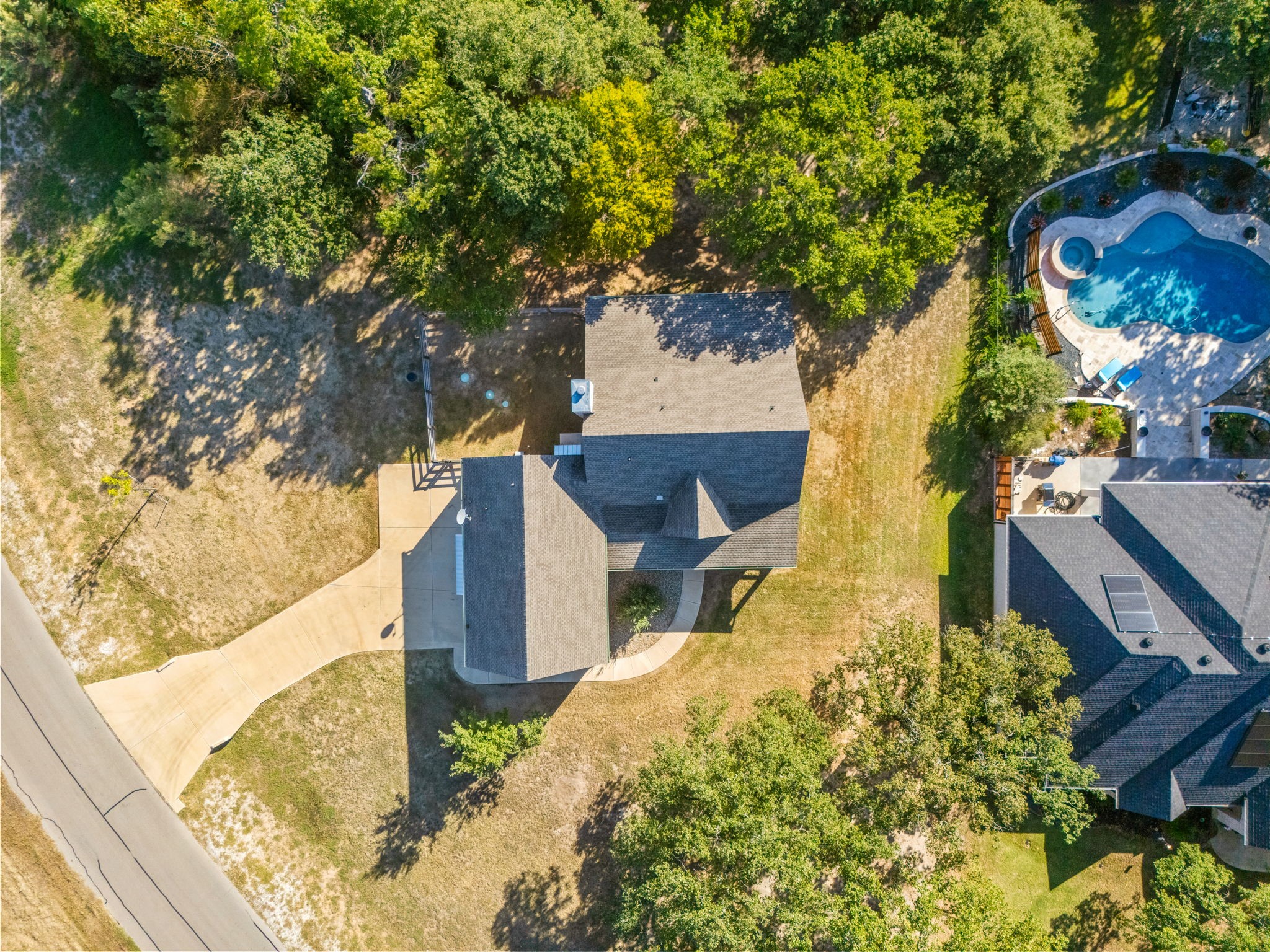 516 Lydia Lane Granbury TX 76049
