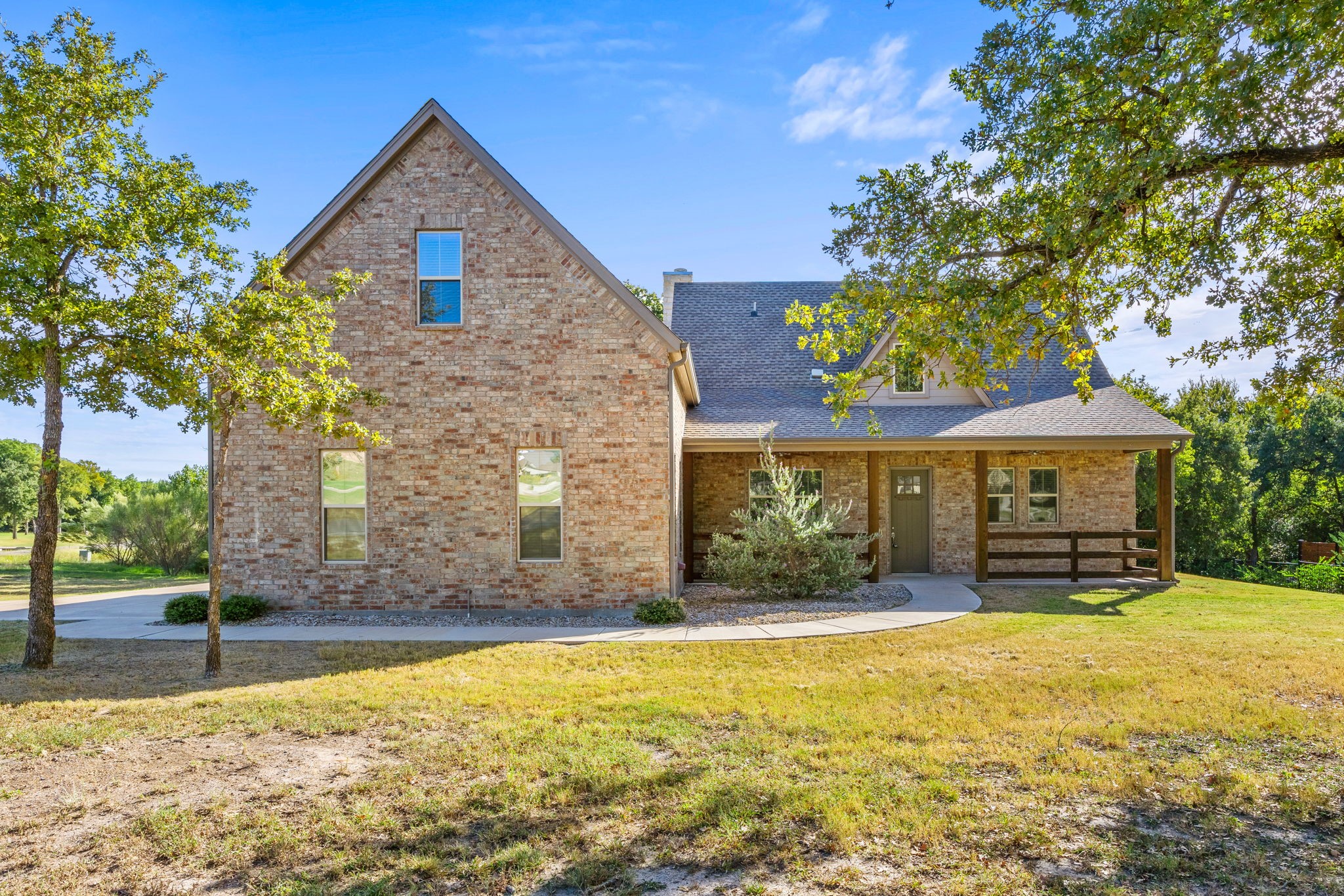 516 Lydia Lane Granbury TX 76049