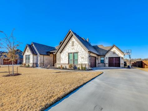 1113 Crown Valley Drive Weatherford TX 76087