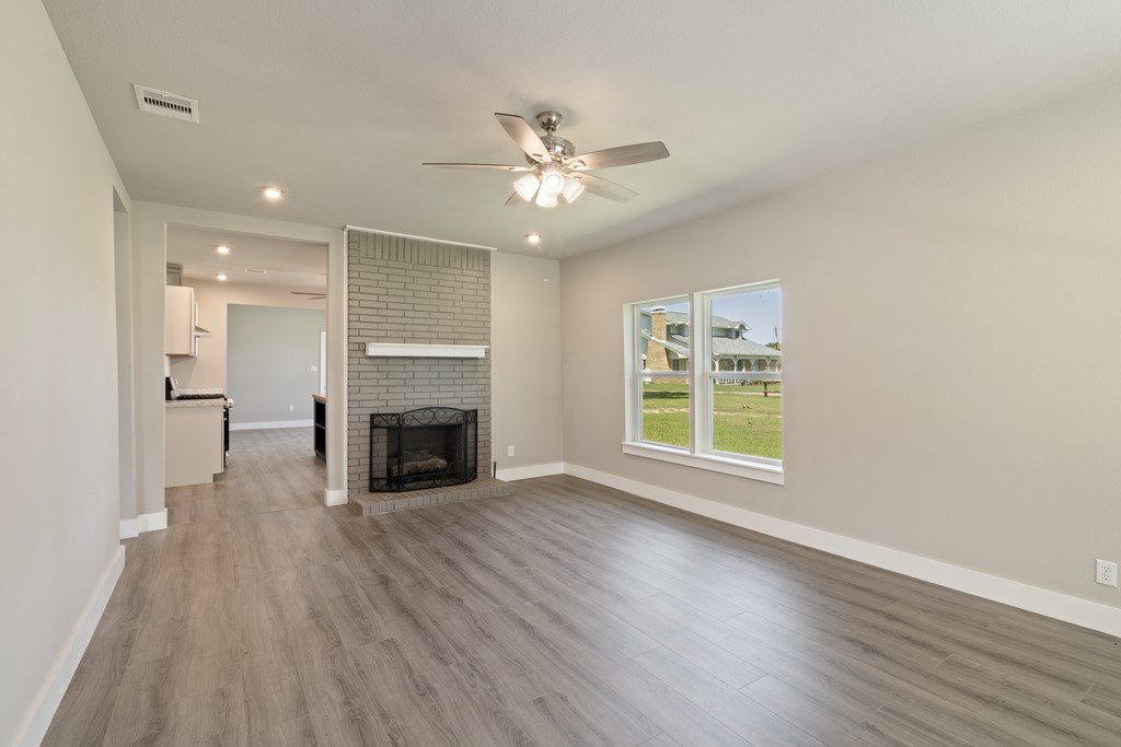 3607 NW County Road 1100 Corsicana TX 75110