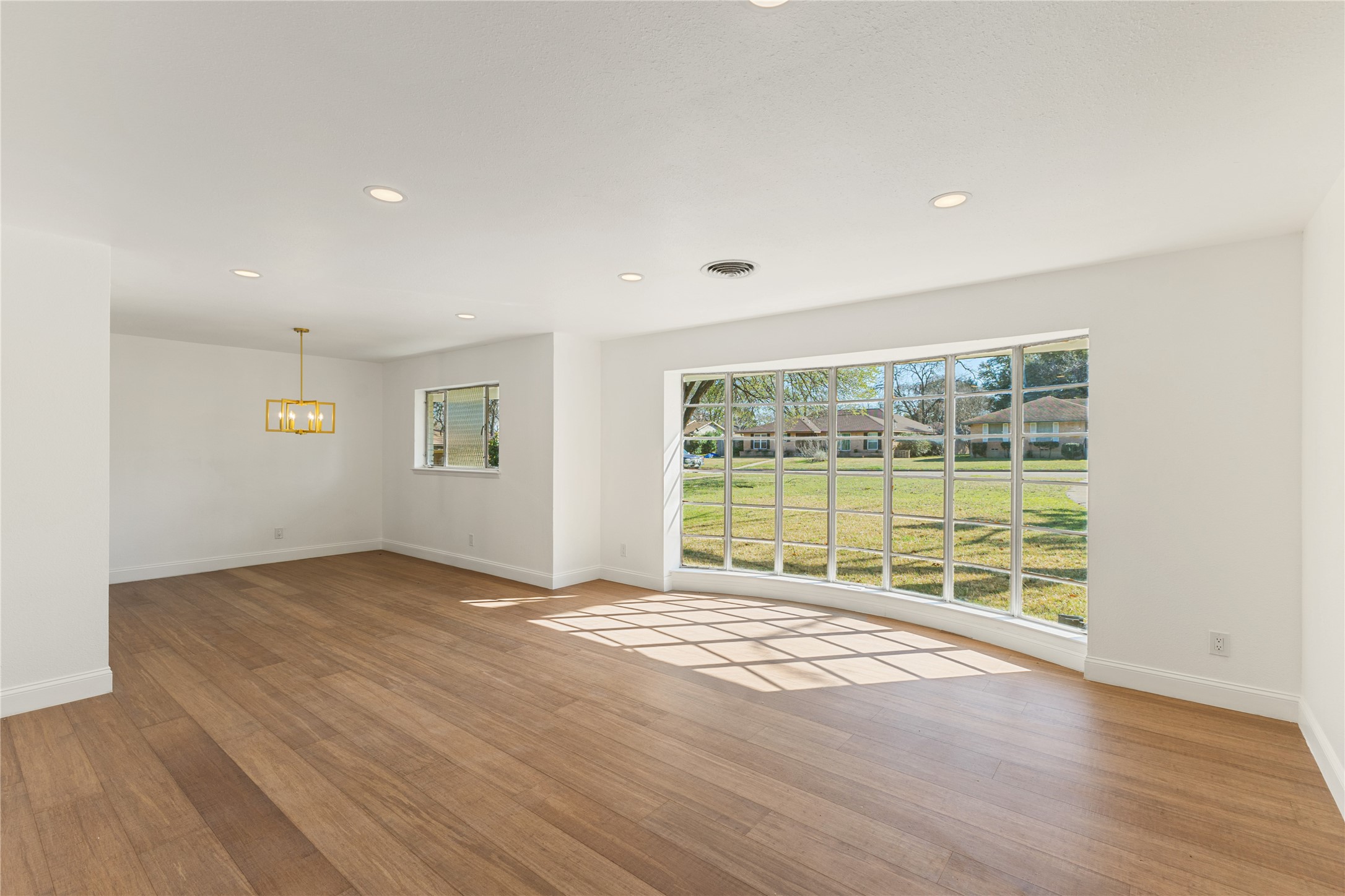 817 Brook Valley Lane Dallas TX 75232